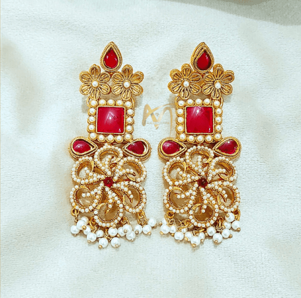 GOLD PLATED STUD EARRING FOR GIRLS / WOMEN'S