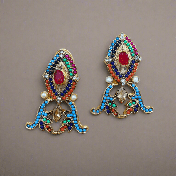 DANA STUD EARINGS.