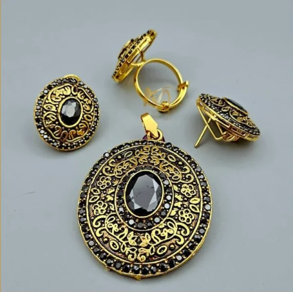 ATIQUE PENDENT SET