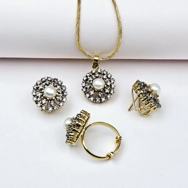 AYRA PENDENT SET FOR GIRLS/WOMEN'S