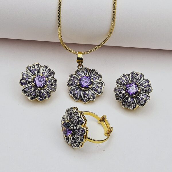 FLOWER PENDENT SET.