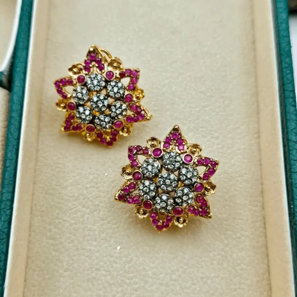 REAL STONES EARRINGS FOR GILRS / WOMEN'S