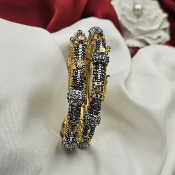 ANTIQUE GOLD PLATED BRACELET FOR GIRLS/WOMEN'S