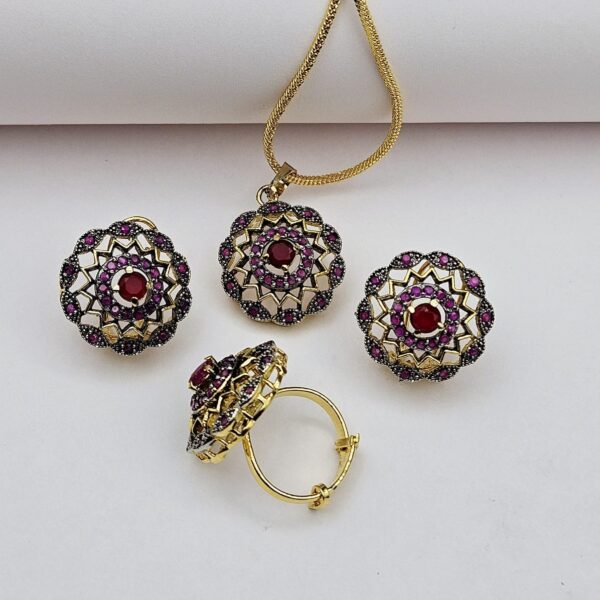 AYAZA PENDENT SET